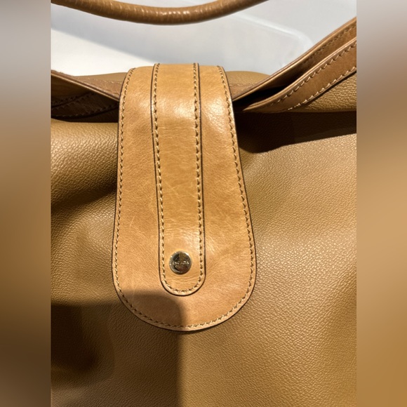Pre-owned Escada shoulder bag women's leather. - Picture 6 of 16